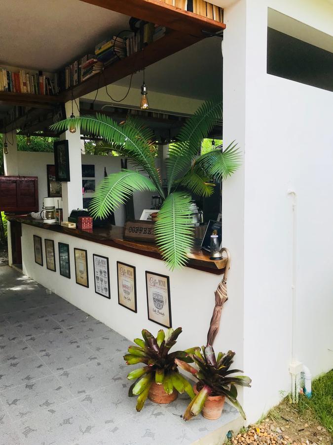 Tree Roots Retreat Hotel ระยอง ภายนอก รูปภาพ