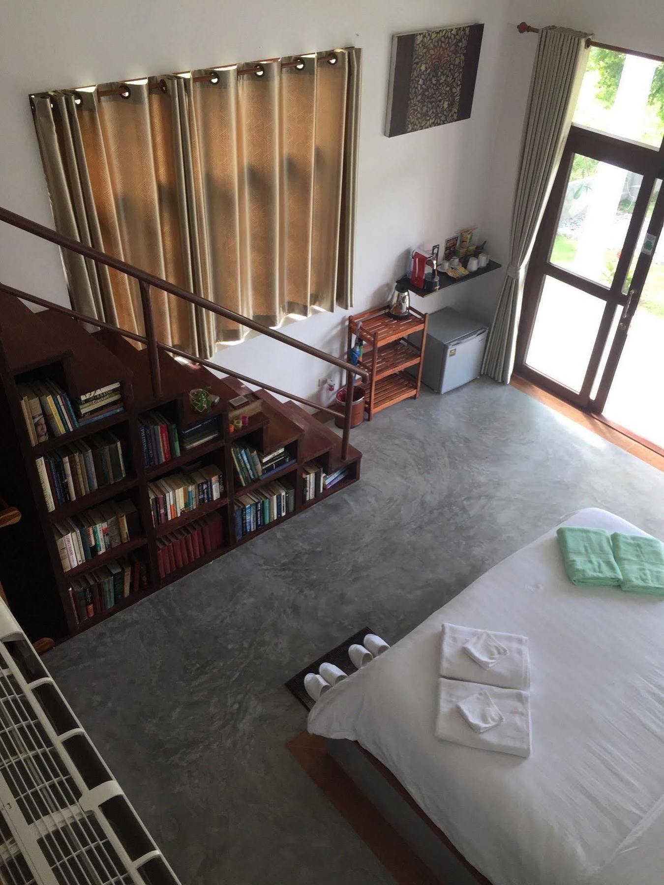 Tree Roots Retreat Hotel ระยอง ภายนอก รูปภาพ