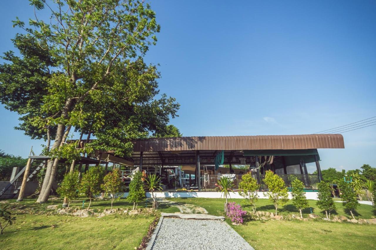 Tree Roots Retreat Hotel ระยอง ภายนอก รูปภาพ